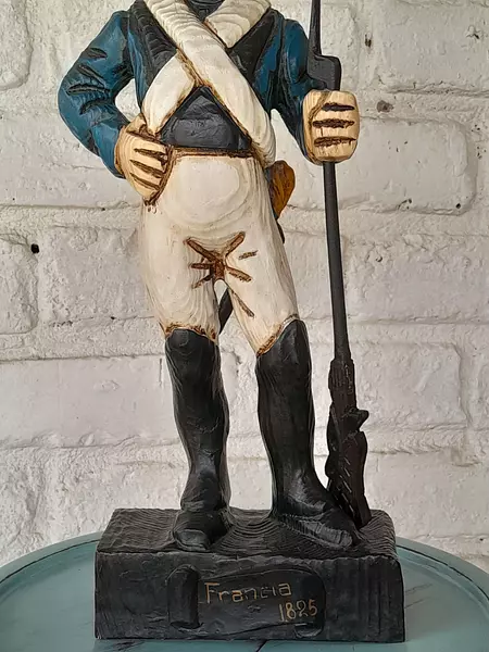 Figura Tallada En Madera De Soldado Francés 1970