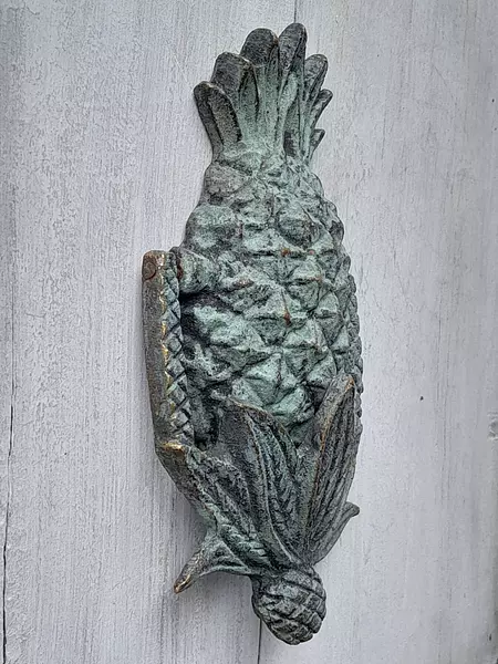 Aldaba Piña En Bronce Patinado