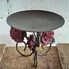 Soporte Metálico Y Rosas De Resina