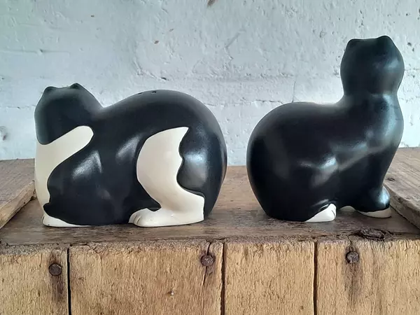 Pareja De Gatos De Porcelana - Saleros