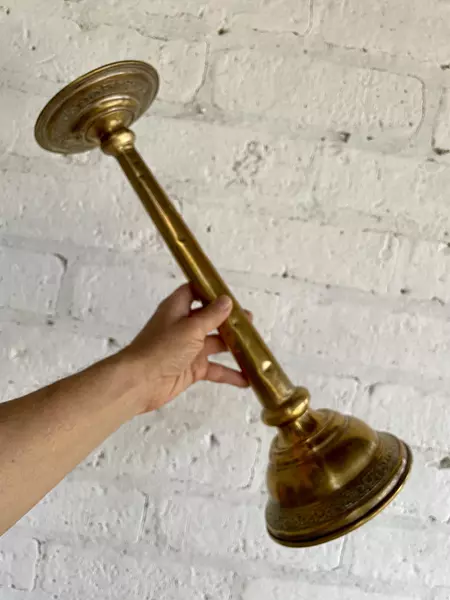 Candelabro De Iglesia En Lámina De Bronce