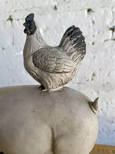 Figura De Granja Cerdo Y Gallo