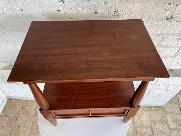 Mesa Auxiliar Madera Flor Morado