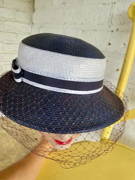 Sombrero Con Malla De Tul - 1960