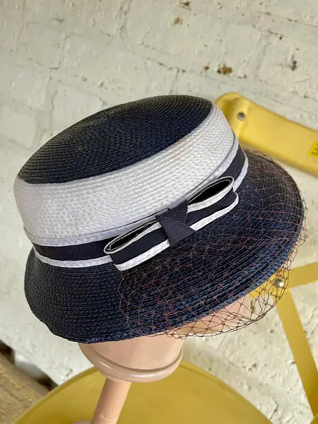 Sombrero Con Malla De Tul - 1960