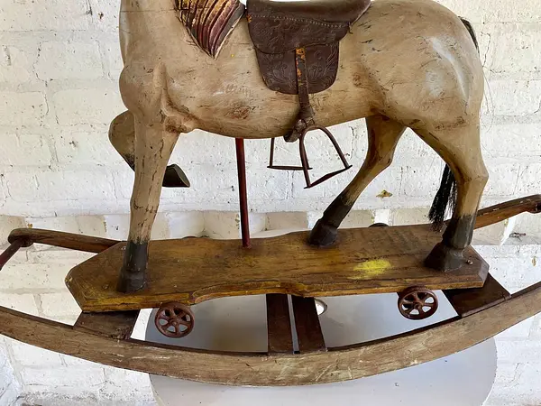 Caballo Balancín Tallado Madera Con Ruedas - Inglaterra 1900