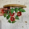 Repisas Con Flores Y Hojas Metálicas - 2000