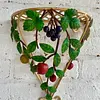 Repisa Con Frutas Y Ramas