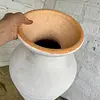 Tinaja En Cerámica Elaborada Por Alfareros En Boyacá.