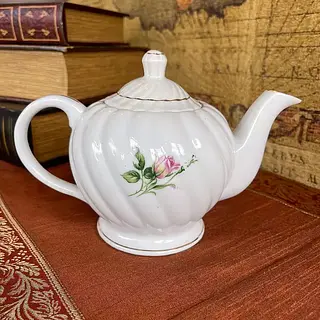 Tetera Porcelana Con Tapa Y Pico Vertedor