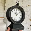 Reloj De Pila Ovalado Con Caja De Madera