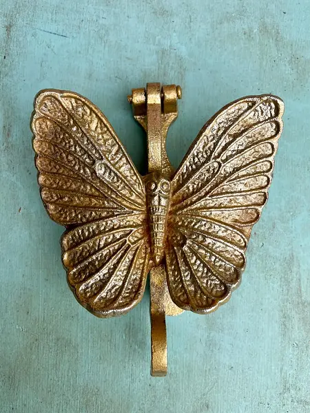 Aldaba Para Puerta Con Forma De Mariposa
