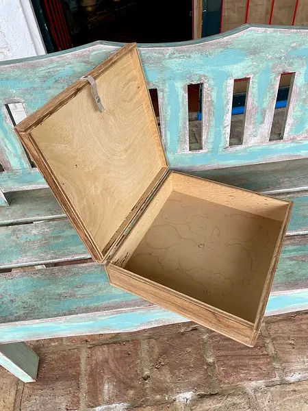 Caja De Madera Para Botellas De Vino - U.S.A. 2005