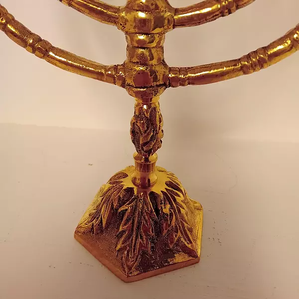 Candelabro Menorah 7 Brazos Dorado