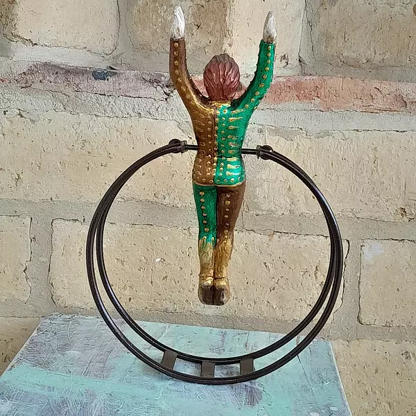 Escultura De Circo