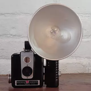 Cámara Fotográfica Kodak Brownie Hawkeye - U.S.A. 1955